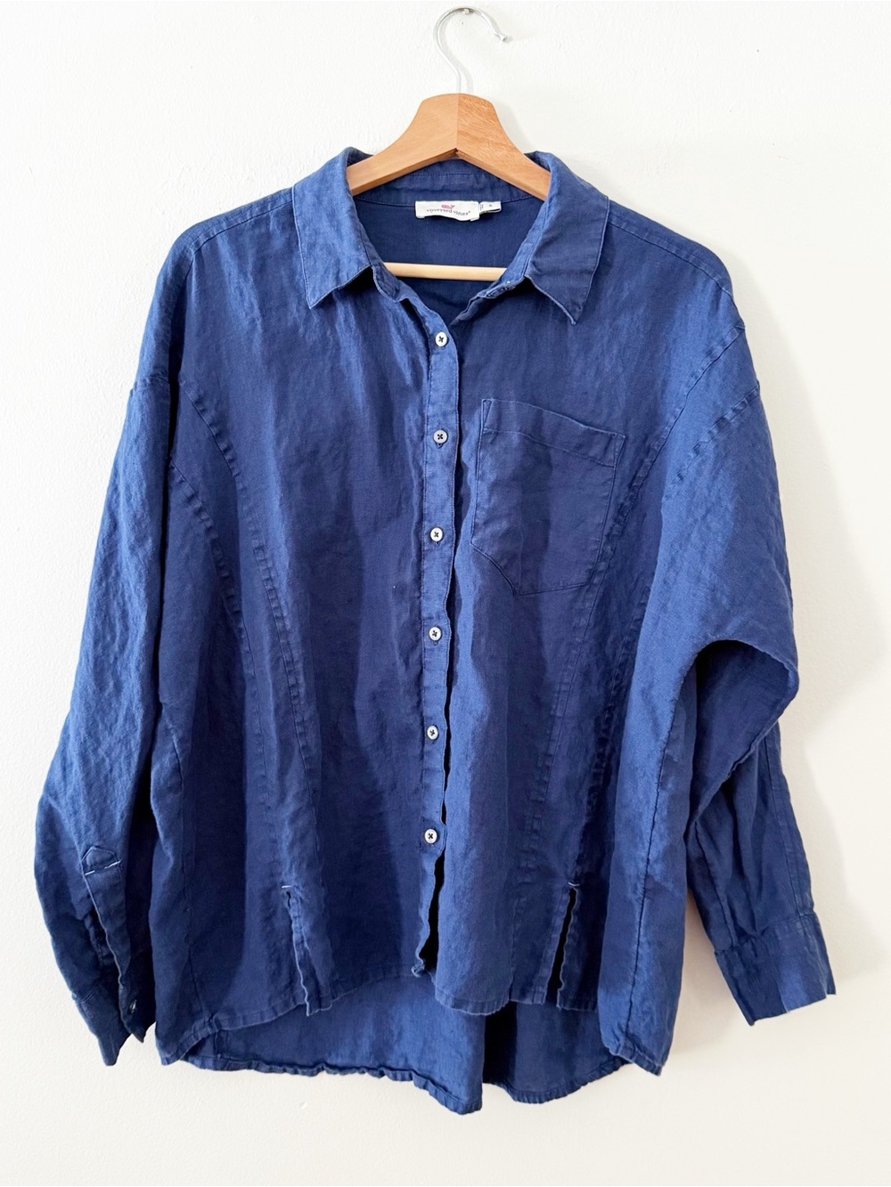 Vineyard Vines Linen Shirt Womens 6 Navy Blue Long Sleeve Button Front Shirt.